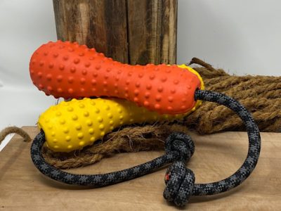 Spielzeug aus Naturkautschuk für den Hovawart, extrem haltbar