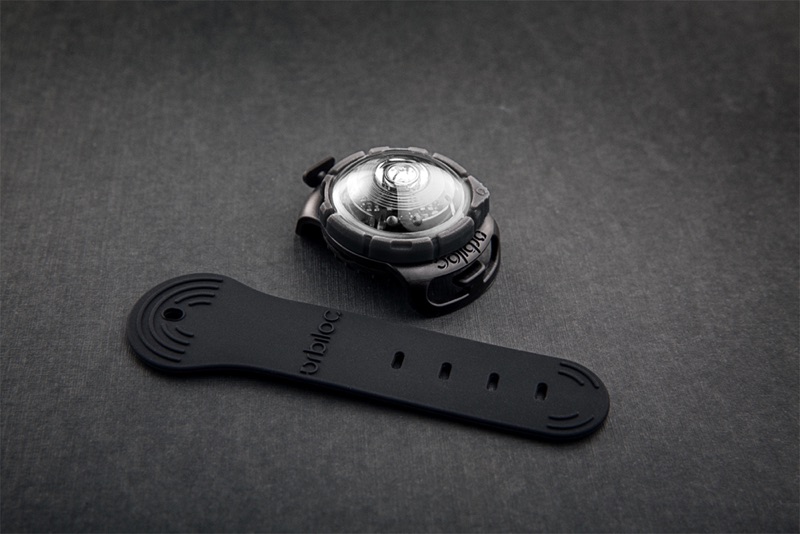 hovawart_dog_safety_light_orbiloc13 Safety Doglight weiss