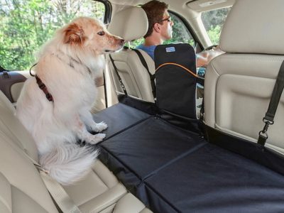 Mit dieser Brücke überbrückst du die Lücke zwischen Vorder- und Rücksitz und schaffst so mehr Platz und Sicherheit im Auto